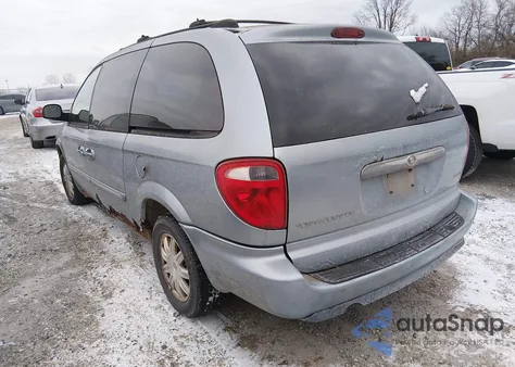 2005 Chrysler Town & Country Touring из США, поврежденный, VIN 2C4GP54L35R325024